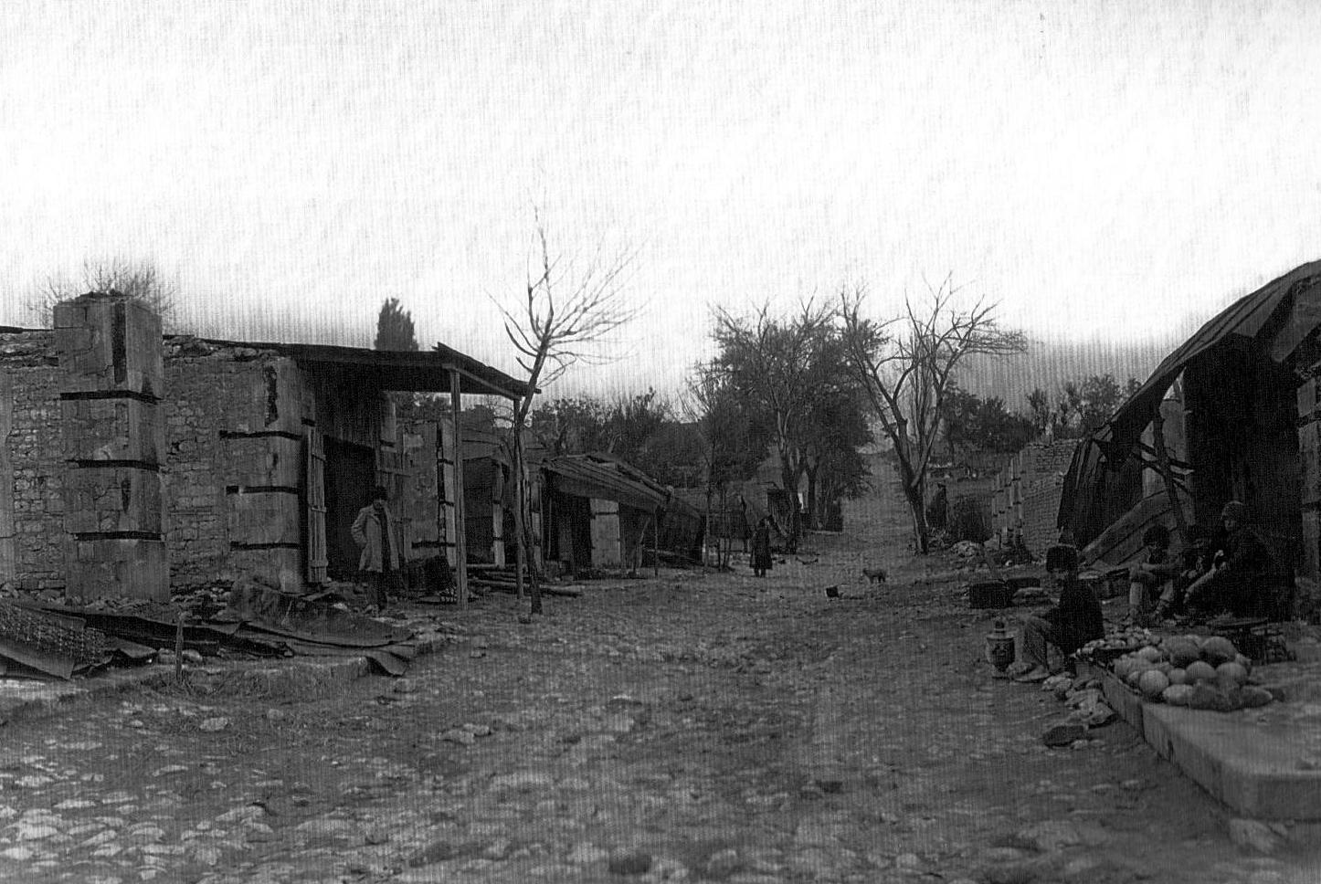 Оккупация земли. Армяно-Азербайджанская резня 1905. Армяно-Татарская резня 1905. Армяно-Азербайджанская война (1918-1920).